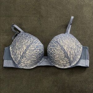 Elegant Lace Underwire Bra - Blue 36B